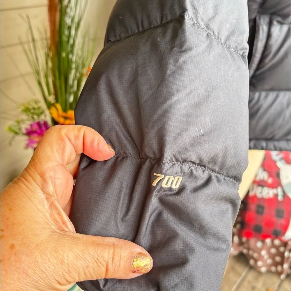 The North Face Men's Dark Puffer Jacket